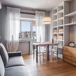 https://ferrini-home-suites.catania-hotels.net