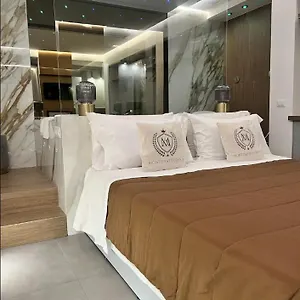 https://suite-elegant-nel-centro-di-napoli.hotels-amalfi.com