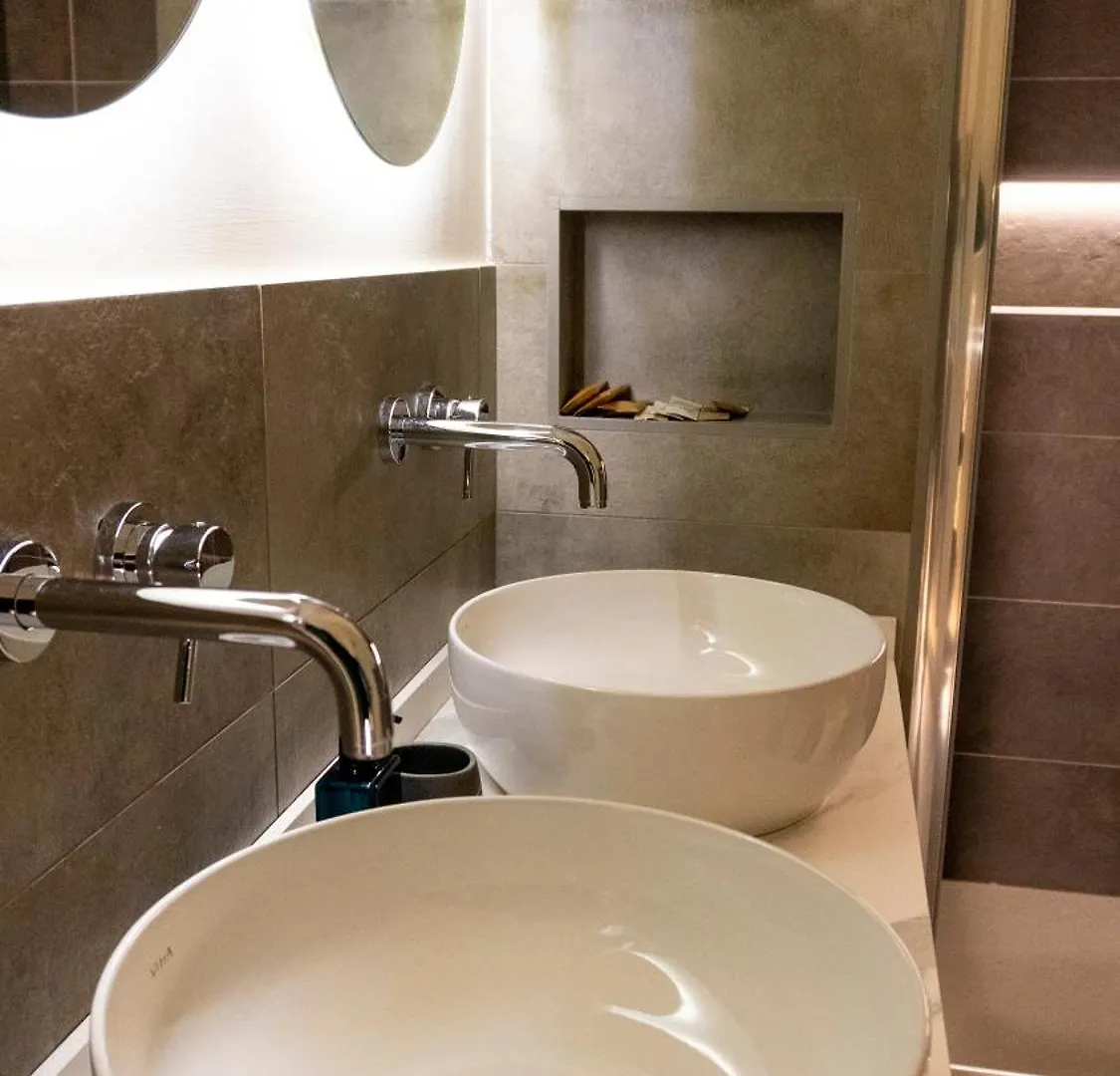 Notti D'Autore Suites Aeroporto di Catania Fontana Rossa 0*,