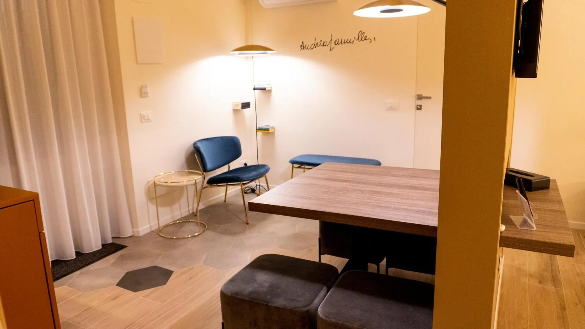 Notti D'Autore Suites Aeroporto di Catania Fontana Rossa